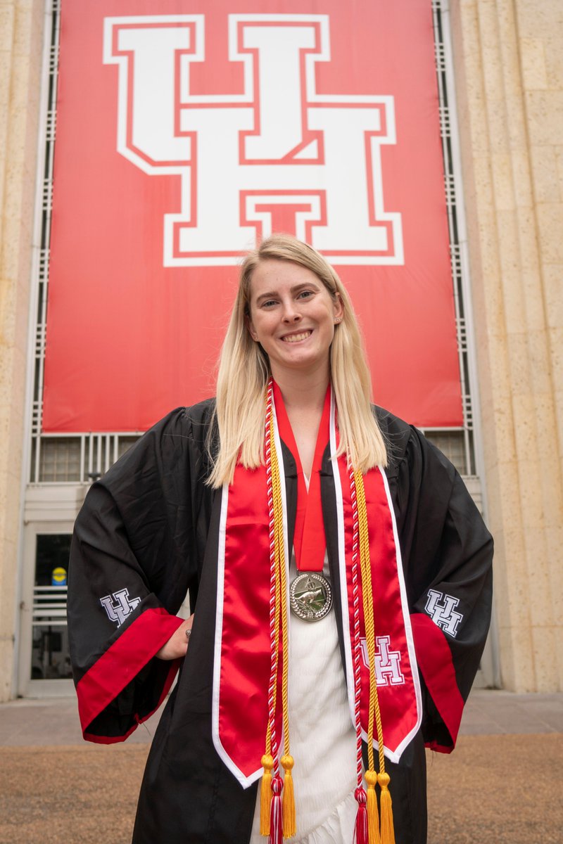 cullen_careers's tweet photo. Congratulations Madison Hamby, Electrical Engineering!!
"Without the support of my engineering professors, fellow students, and my family I would not be where I am today...Go Coogs!"
#CoogEngineers #GraduationSpotlight https://t.co/MLhahWArb2
