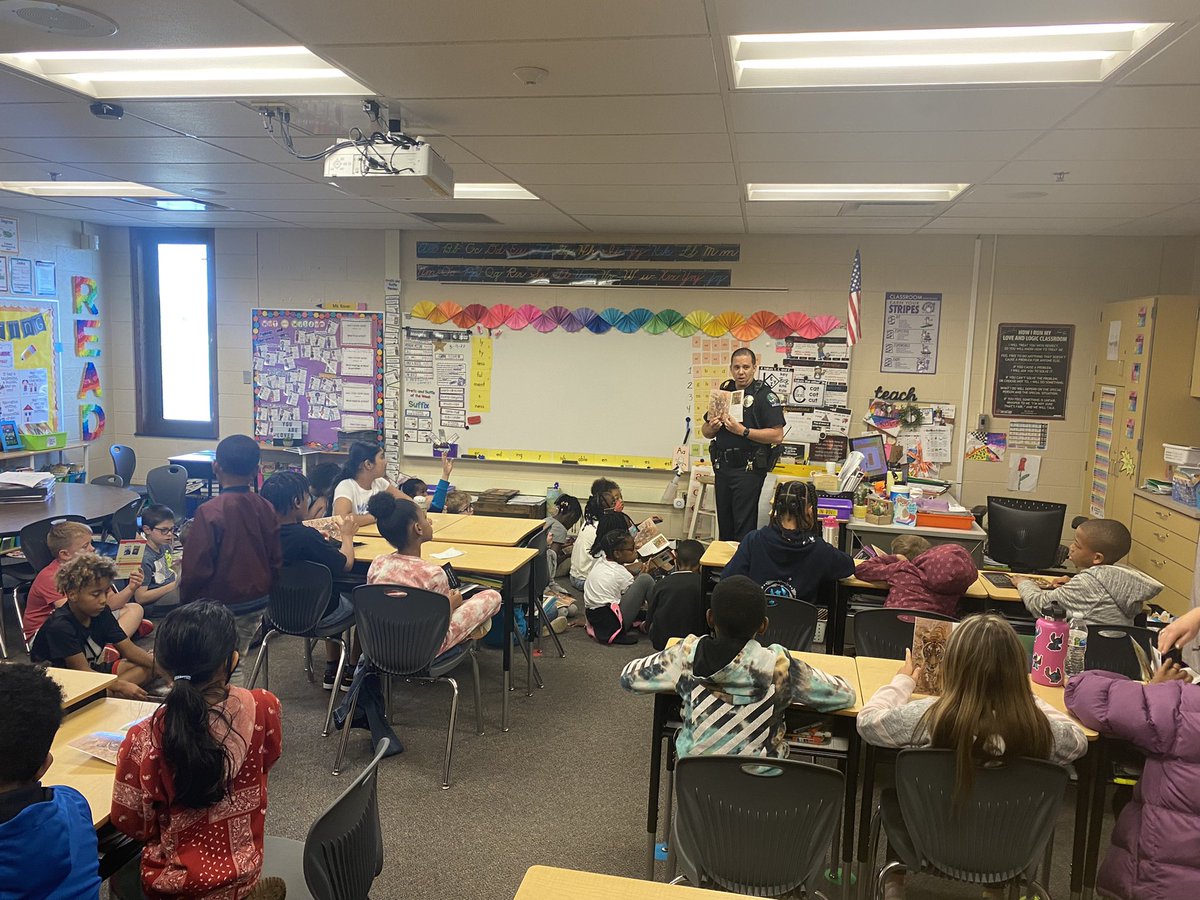 Shout out to Officer Frost from <a href="/Pick_Police/">Pickerington Police</a> for taking time to read to our classes!! <a href="/KovarsClass/">Ms. Kovar</a>