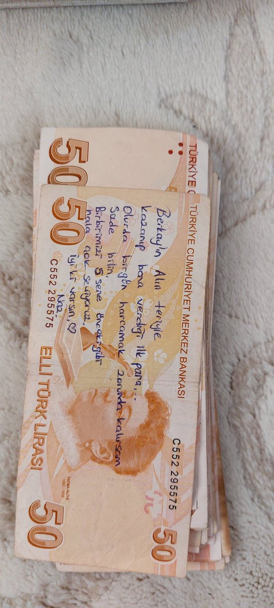 yettibanabukada's tweet photo. Ben simdi bunu nasıl harcicam https://t.co/XcgIEBfo0N