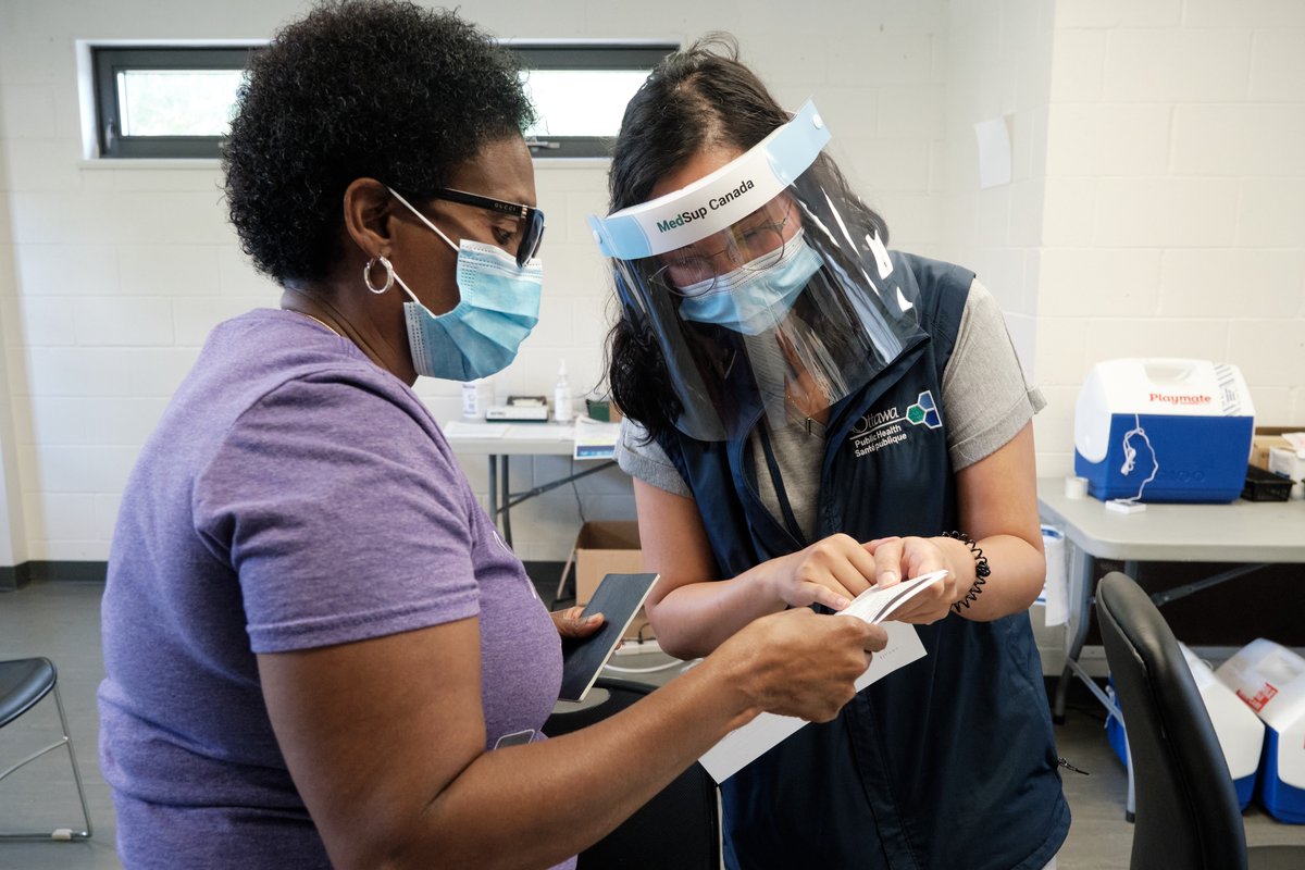 OttawaHealth's tweet photo. It’s National Nursing Week!
We want to say a special thank you to the nurses working everywhere, including our own at OPH . 
Help us show our appreciation by sharing stories &amp; pictures of nurses that have positively impacted your life. 
 
#IKnowANurse #NationalNursingWeek https://t.co/uAOHfU7er1