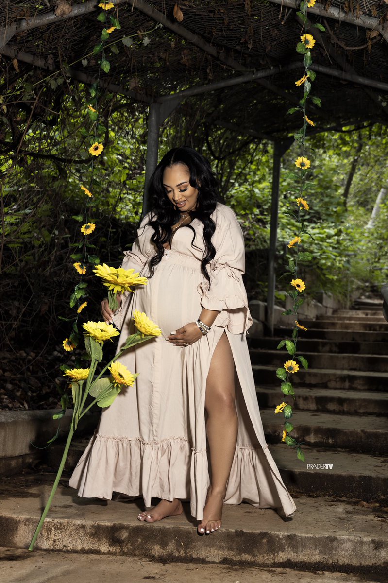Maternity Photoshoot
Shot by me