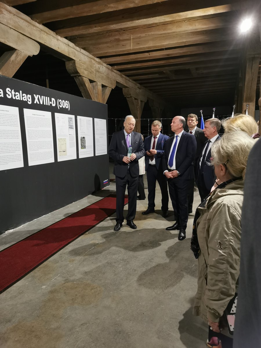 AmbrusSlo's tweet photo. О документальной выставке в Международном исследовательском центре Второй мировой войны в г.Марибор
https://t.co/MQ3PSher8t
#Победа77 #деньпобеды2022 https://t.co/VKyzgIPZLn