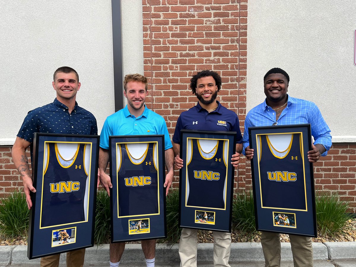 UNCBearsWrestle's tweet photo. Thank you to our graduating seniors and everything you did for this program! Once a Bear, always a Bear 🐻 

Seniors: Jackson Hemauer, Nick Knutson, Alan Clothier &amp; Robert Winters. Not pictured: Jacob Seely &amp; Zeke Alirez. https://t.co/BdrQgUSA7C