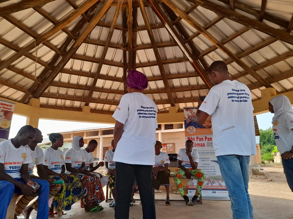 Asso_Barika's tweet photo. Nos ami.e.s des clubs extrascolaires* désormais en réseau pour amplifier les actions de promotion du #Droit à la #Santé_Sexuelle_et_Reproductive des Adolescent.e.s et Jeunes.
#Péonga a abrité l'activité ce dimanche 08/05/2022
#TEDIJO: #StopVBG #StopGND @CARE https://t.co/d9M7PWPwER