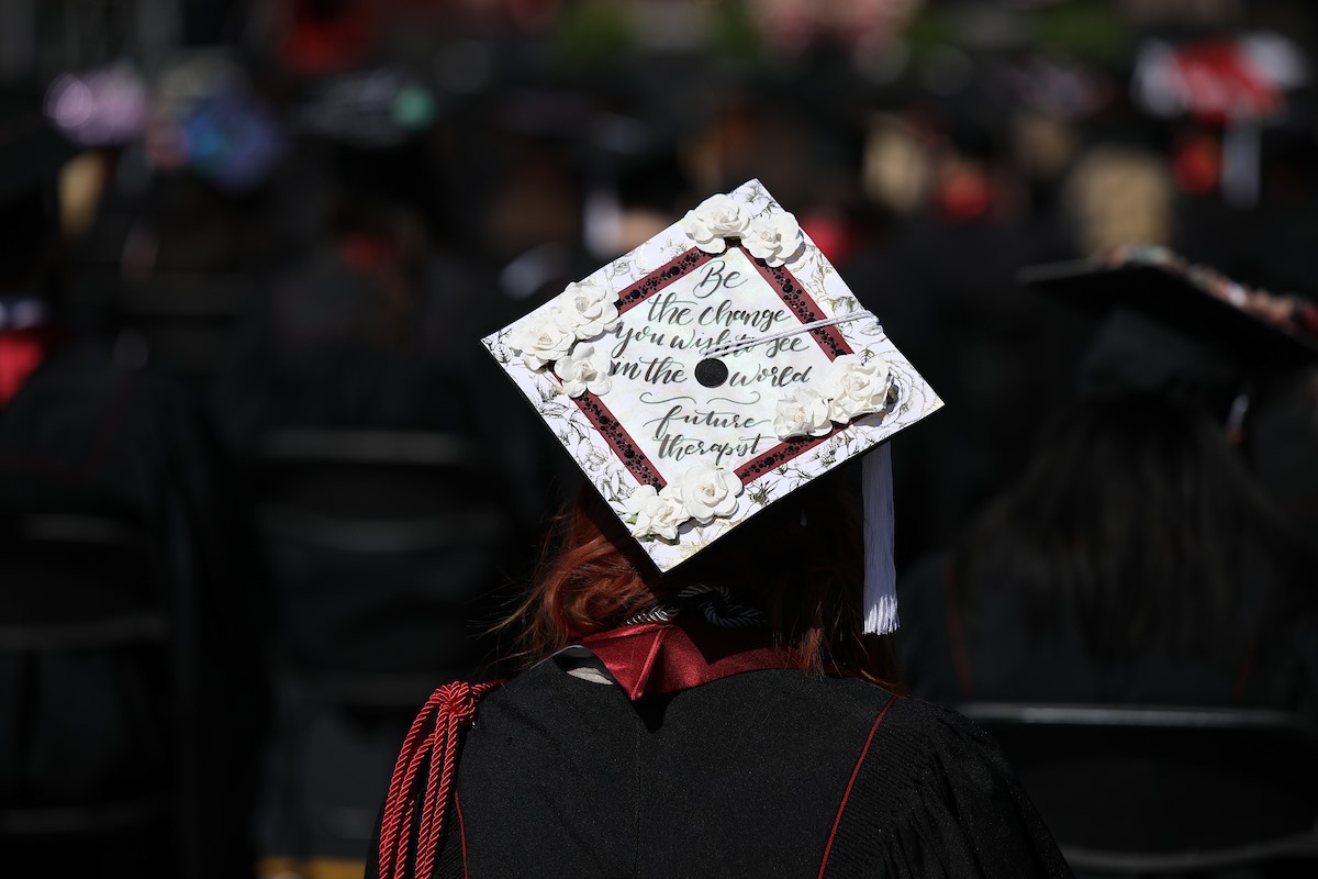 IUSouthBend's tweet photo. ππGraduating Titans, show off your creativity for a chance to win big prizes by entering IU's annual grad cap decorating contest! Tag your photo with #IUgradcap22 AND our official campus grad hashtag: #IUSBGrad22. Entries accepted until May 15. Details: https://t.co/sp0Z6spFVs https://t.co/DX9FXkZXtU
