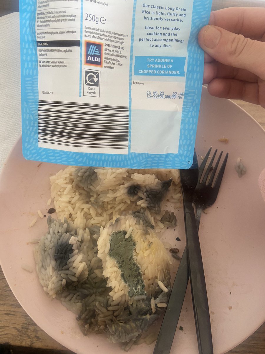 Rionaclairee's tweet photo. @AldiUK this is shocking &amp; absolutely vile 🤮 rice says it’s best before 20/09/23 and this is what it was like today 09/05/22… you could kill someone 🥵 https://t.co/sKhAz6ZDJI
