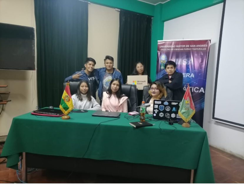 Muy feliz de ver todo el trabajo que desarrollamos en el Global Azure en español.
En este caso la comunidad #MSFTStudentAmbassadors La Paz estuvo transmitiendo desde la Universidad Mayor de San Andres, después del evento tuvimos una cena de socialización. #GlobalAzure 2022