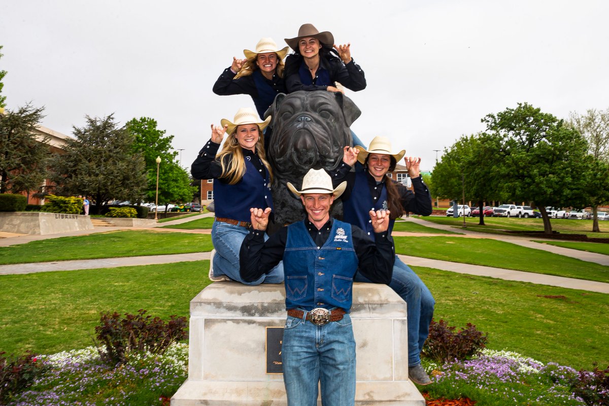 SwosuRodeo's tweet photo. 5 team members headed to Casper, Wyoming next month to compete at the CNFR ‼️🐎
▫️ Sadie Wolaver
▫️ Alli Masters
▫️ Winter Williams
▫️ Abby Hepper
▪️ Marley Berger
#ChampFactory https://t.co/5dnkgQcgqp