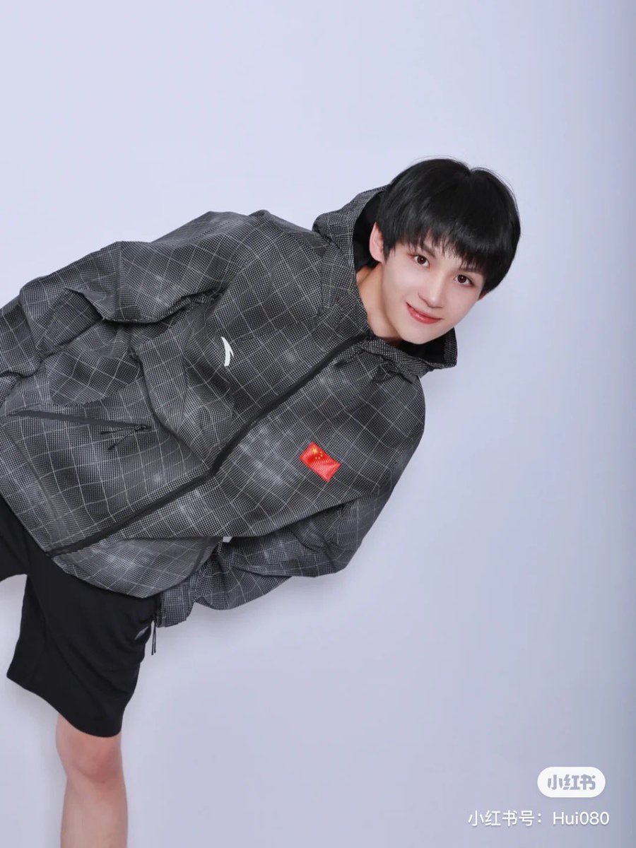 TGCT_TH's tweet photo. 220509 刘唐辉_辉仔 | RED

ลอง... โพสต์หน่อย

#หลิวถังฮุย #LiuTanghui #刘唐辉 https://t.co/jQz1fzQLfg