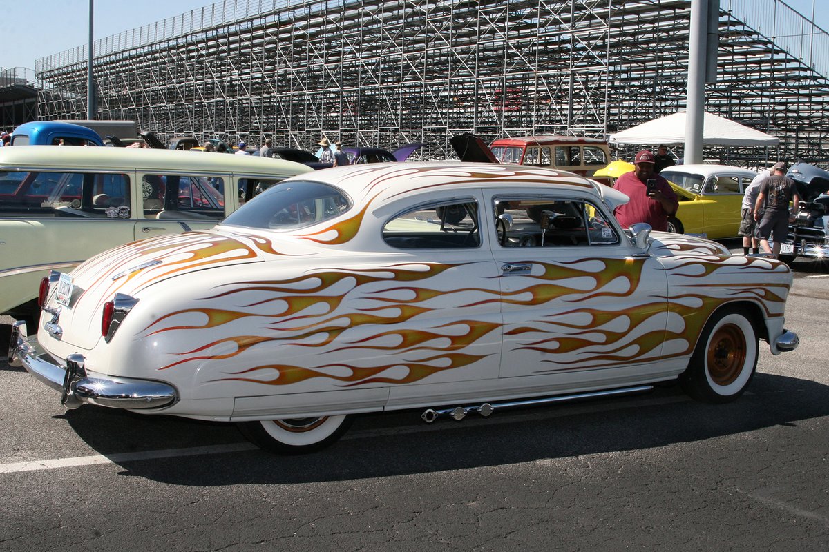 RendezvousRoad's tweet photo. Photo galleries from the #nostalgia drags, #pinup girl contest and car show are posted on our Facebook page: https://t.co/VVKB38DJOl https://t.co/Ojxct1tjPB