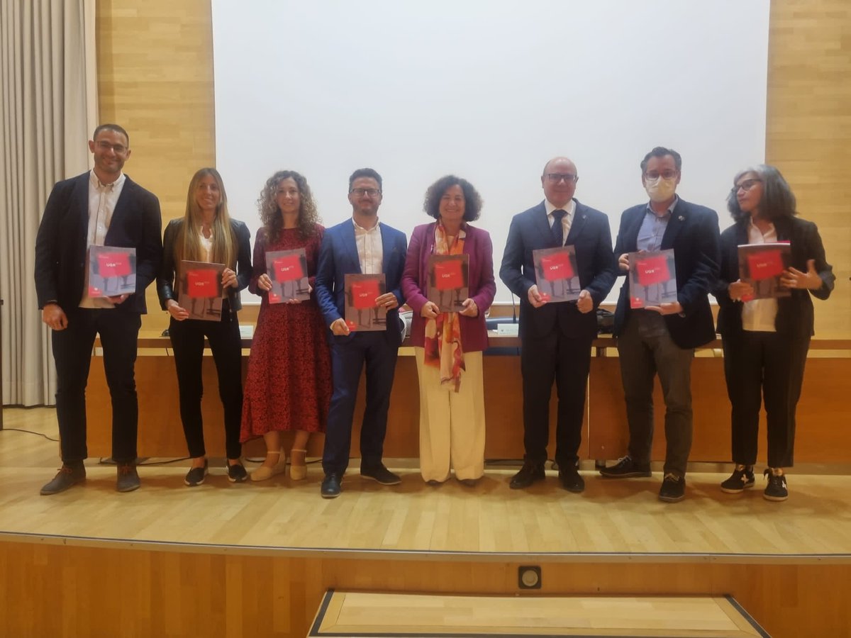 SdelBarrio's tweet photo. Día importante para @CanalUGR al presentar el Plan Estratégico UGR 2031. En lo personal, muy agradecido a nuestra rectora @PilarArandaUGR y al vicerrector #PedroMercado por la confianza otorgada para coordinar este proyecto y a todos los que han participado en este proceso https://t.co/b8TeSQhYQI