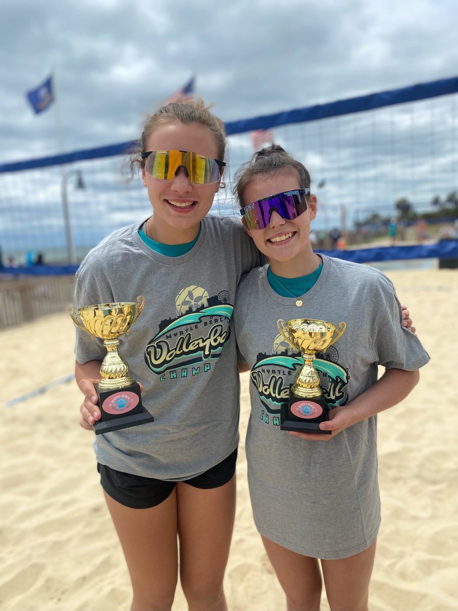 I had the opportunity to play with a different sand partner this past weekend in Myrtle Beach. Me and my partner Sarina won our match to clinch the Myrtle Beach Club vs Club Sand Championship for Upward Stars. #Hardware #BuiltDifferent #UpwardStars16Amy <a href="/DormanVB/">🏐DormanVB🏐</a> @UpwardStarsUPS