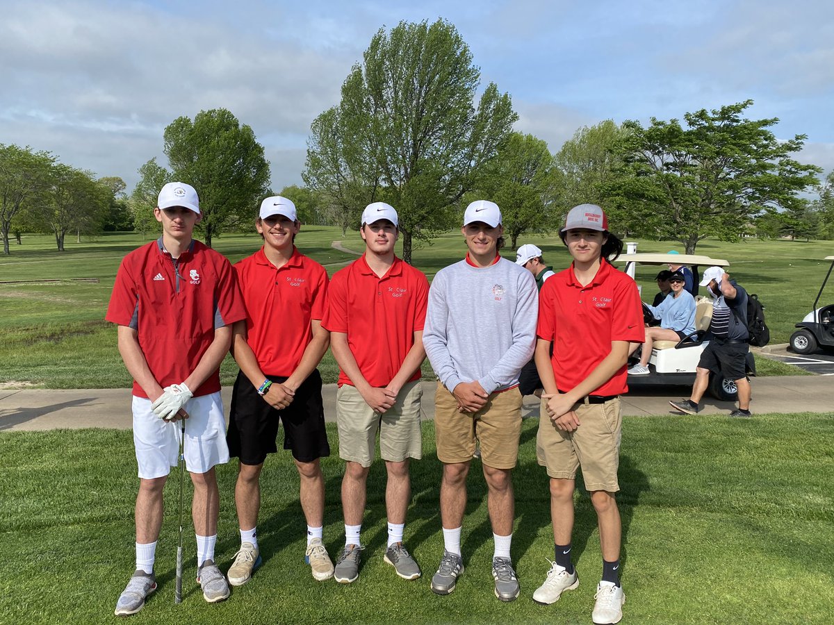 STCHSgolf's tweet photo. Class 3 District 1 Golf Tournament is today at St. Francois Country Club! 

Tee times this morning: 
#10 9:09 am- Broeker
#1 9:27 am- Bozada 
#10 9:36 am- Barnes 
#10 9:45 am- Johnson 
#10 9:54 am- Short https://t.co/4xvrWURmiE
