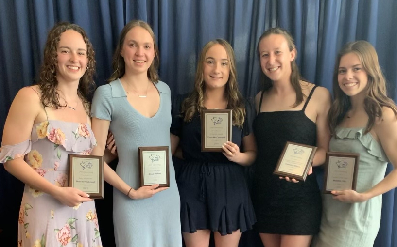 unhswimdive's tweet photo. 'Cats honor 5⃣ student-athletes at end of year team awards banquet on Friday #AESD #BeTheRoar

Full Story 🏊‍♀️ https://t.co/bIle9UGF2U https://t.co/495b4kAd7n