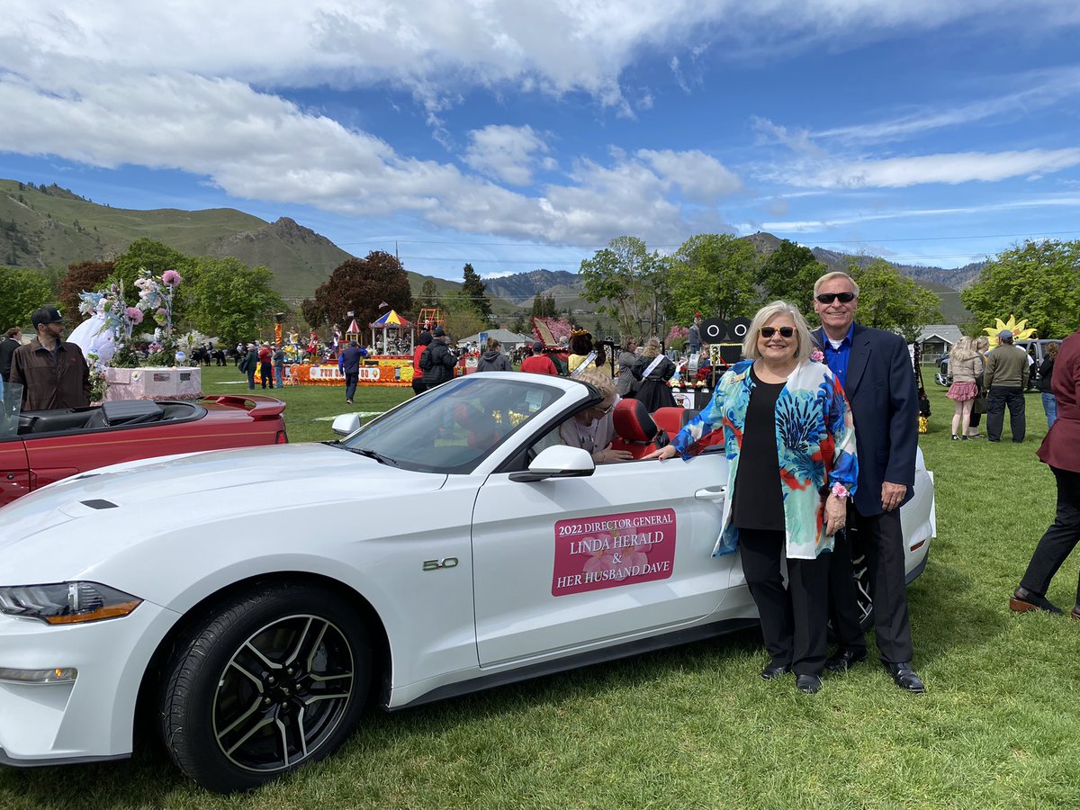SUNNY FM (@sunnyfm) on Twitter photo We hope everyone had a great Apple Blossom Festival & Mothers Day weekend! 🌸
Dave in the Morning had a blast escorting wife & Apple Blossom Festival Director General Linda down the <a href="/Stemilt/">Stemilt Growers</a> Growers Grand Parade route among other festival events.
#DaveInTheMorning #SunnyFM We hope everyone had a great Apple Blossom Festival & Mothers Day weekend! 🌸
Dave in the Morning had a blast escorting wife & Apple Blossom Festival Director General Linda down the <a href="/Stemilt/">Stemilt Growers</a> Growers Grand Parade route among other festival events.
#DaveInTheMorning #SunnyFM