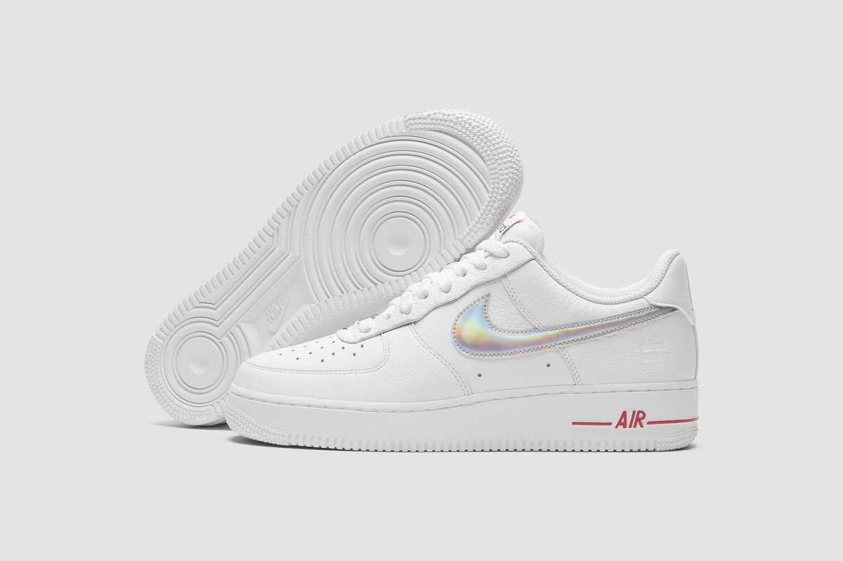 TEDxPortland's tweet photo. Our Year 10 shoe is our most audacious offering yet - meet the “TED FORCE 1.”

#AirForce1
#AF1
#Audacious
#JustDoIt
#ThereIsNoFinishLine
#TEDxPDX
#TEDxPortland
#SneakerWeek
#SneakerCityUSA https://t.co/x3z6fkkN2e