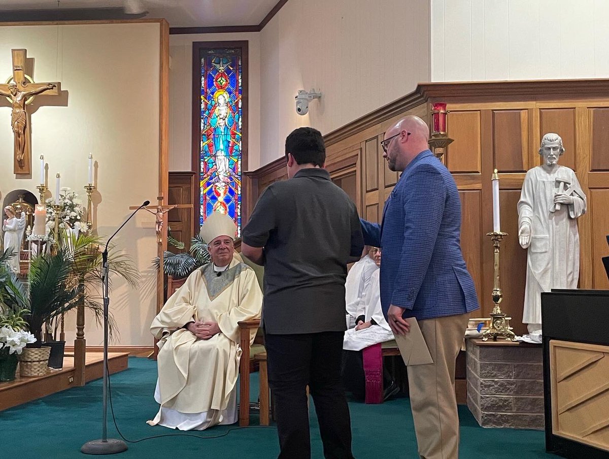 ArchbishopPerez's tweet photo. 2/2 It was especially fitting for Mother’s Day!

Here is a reply of the livestream from St. Kevin’s Facebook page:  https://t.co/vaGiecMQH4

Saint Kevin, pray for us! https://t.co/a20gKUDZDo