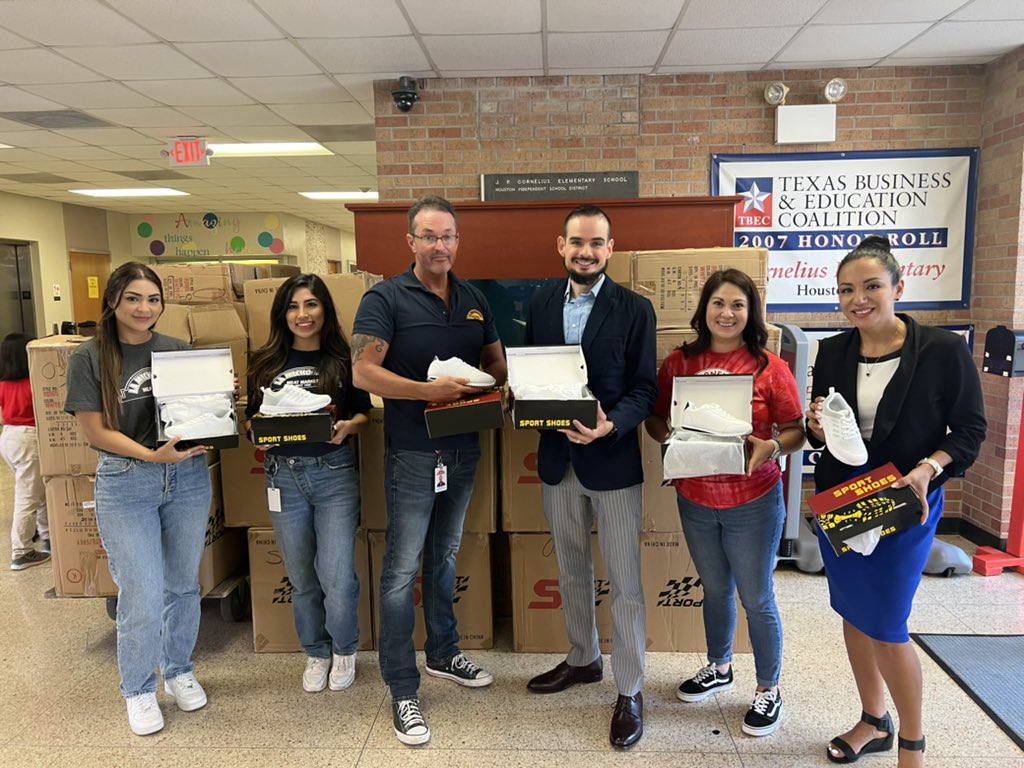 Cornelius Elementary (@corneliuselem) on Twitter photo Thanks to La Michoacana Meat Market for their generous donation of 200 pairs of shoes! And a special thank you to our amazing <a href="/HISD_ATMP/">ATM Project</a> program manager <a href="/Joel_GarciaRuiz/">Joel Garcia</a> for setting this up 🐾 Thanks to La Michoacana Meat Market for their generous donation of 200 pairs of shoes! And a special thank you to our amazing <a href="/HISD_ATMP/">ATM Project</a> program manager <a href="/Joel_GarciaRuiz/">Joel Garcia</a> for setting this up 🐾