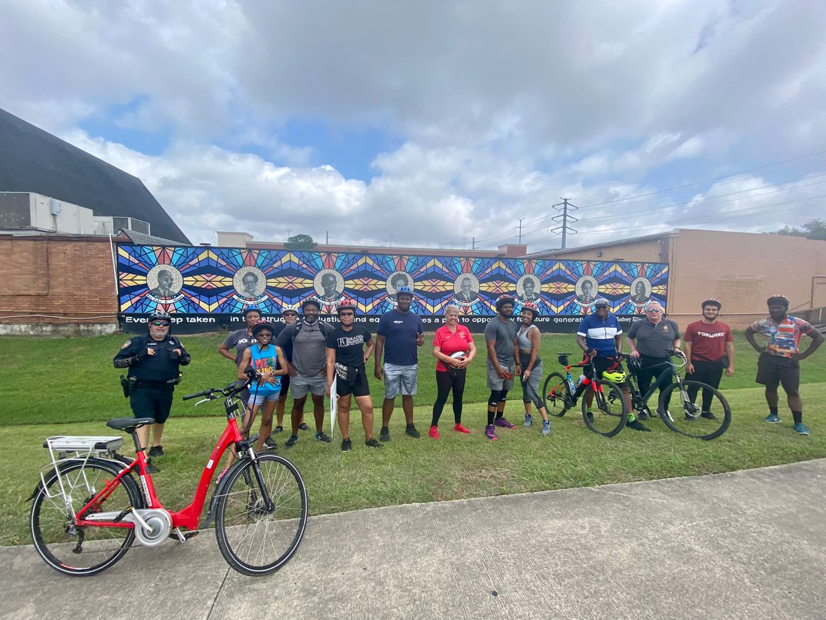 RodneyEllis's tweet photo. We visited the statues of Mickey Leland and Dr. King in Herman Park, viewed the Sacred Struggles/Vibrant Justice Mural in 3rd Ward, and rode the new bridge over Brays Bayou! #RideOne https://t.co/s0jy0qtyUM
