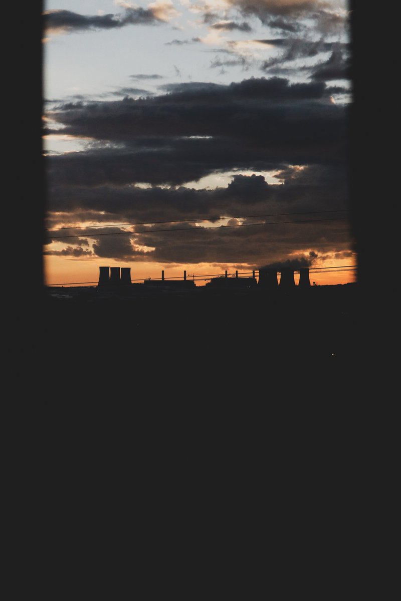 kyledsr's tweet photo. Load shedding , ag lekker man 🥱
#stage2 #light #streetphoto #photography https://t.co/PeWBT5tDDA