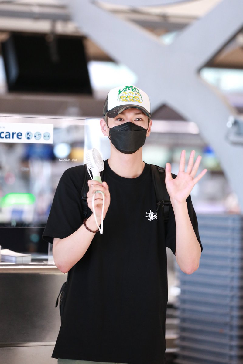 twosome_spot's tweet photo. 220509 🛫

 @GreatGuys_twt🥰  น้อนนนน น่ารักไม่ไหว 💓💓

#UIYEON #의연 
#GREATGUYS #멋진녀석들
#GREATGUYSinBKK https://t.co/mTmHQwdYt5