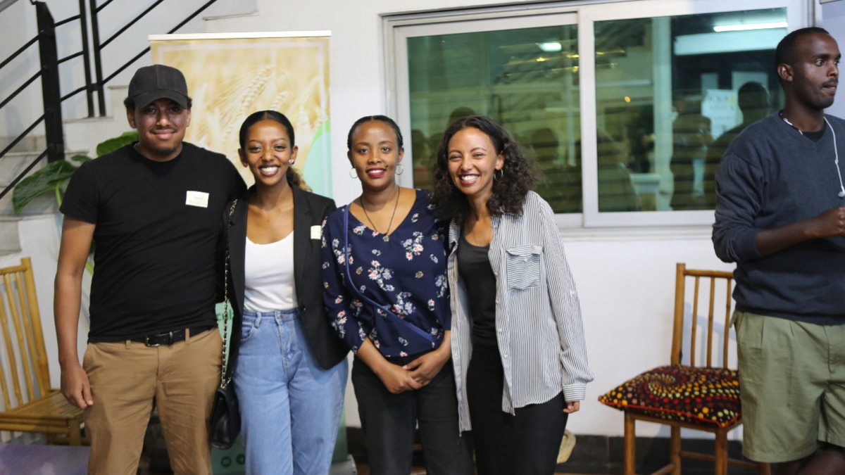 F_o_x_E_v_e_n_t's tweet photo. we are back with pictures! Our event "Digital Connect" was a great success and your presence there was the biggest highlight. Stay tuned for the next episode, where we'll be joined by a digital artist from the creative industry. #digitalconnect #addisevents https://t.co/tcbtDM4w2h