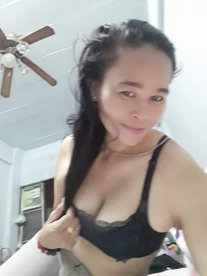 kharabel1's tweet photo. ออกเวรมาอยาก​มีหนุ่ม​ๆมาอาบน้ำให้บ้สงจัง https://t.co/CDclbKWUf9