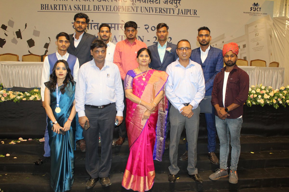 RahulKu61864514's tweet photo. #BSDU 1st #ConvocationDay🎓 #2k22
#Graduation 🎓 #Day #BSDUStudy #BSDUJaipur #SkillUniversity
#Entrepreneurship #Skill https://t.co/kyfUSAqxcq
