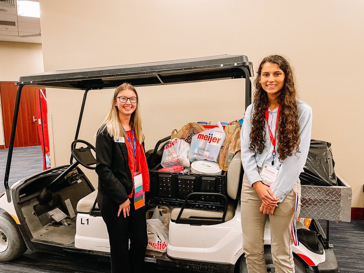 We’d like to give a BIG thank you shoutout to all of the students who attended the Indiana Association of Student Councils State Convention last Friday for their donation of snacks to help stock our pantries! <a href="/IASC_US/">IASC</a> #KeepingFamiliesClose #RMHCCIN #RMHC