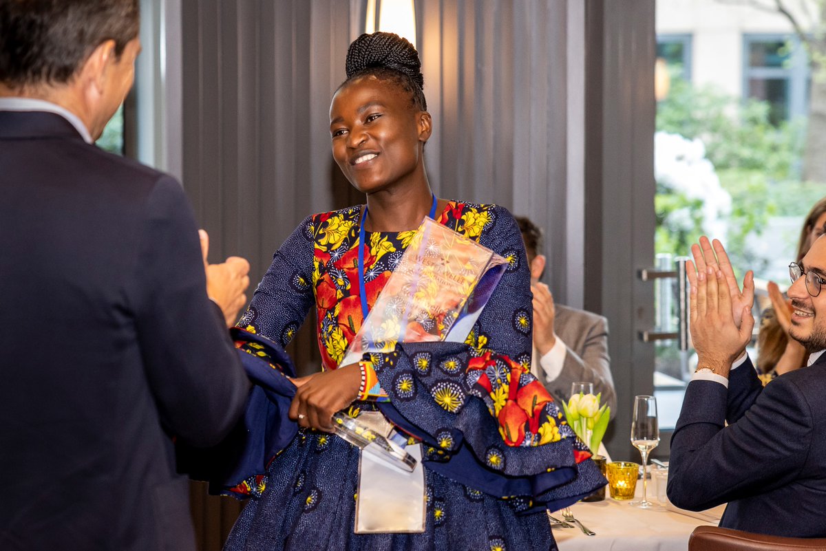 Congratulations to the first Westerwelle Founder of the Year: Naom Monari founder of Bena Care - alleviating the burden of long-term hospital stays in Kenya by providing affordable homecare services and equipment. <a href="/MMronz/">Michael Mronz</a> presented the award and a cash prize of 5,000e in Berlin.