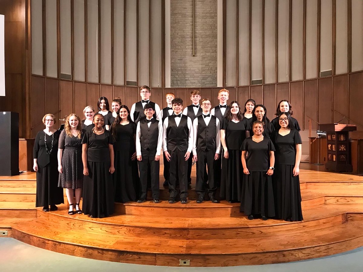 You are warmly invited to join us tomorrow night, May 10, 2022 at 6:30 pm in the Eagle Hall for our Spring Choral Concert featuring our Intermediate School Choir, our Middle School Choir, our High School Choir, and a final song with the Eagle combined choirs.  Admission is free.