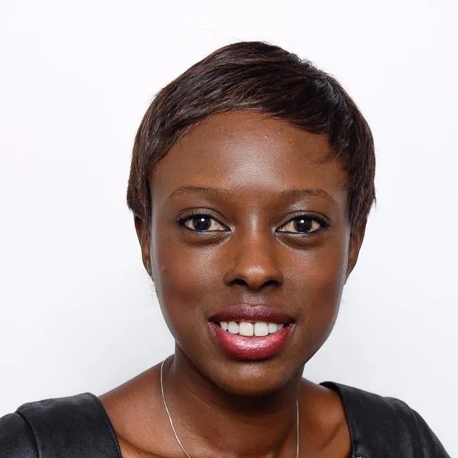 EnModeMacaron's tweet photo. La députée Sira Sylla, accusée de harcèlement moral, est réinvestie par LREM…😳

Pourtant un salarié racontait que l'élue lui avait souhaité par téléphone « une bonne mort » à son grand-père, alors hospitalisé…😱

C’est juste horrible!🤢 https://t.co/vUlJx02CRk