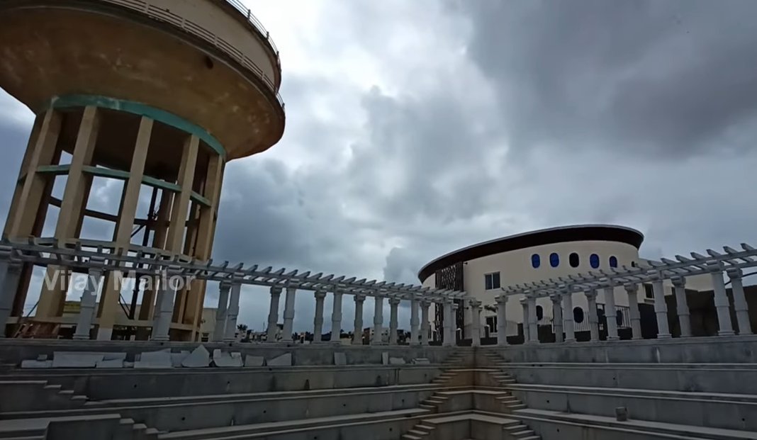 IndexKarnataka's tweet photo. Honda circle kalyani redeveloped under #Davanagere smart city https://t.co/HIFkmsS8jl