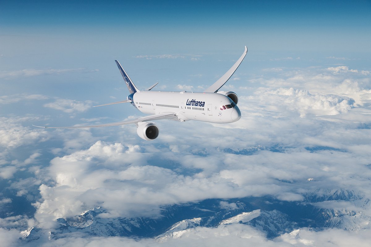 lufthansaNews's tweet photo. Lufthansa Group purchases further state-of-the-art long-haul aircraft: 7x Boeing 787-9, 7x Boeing 777-8F, 3x Boeing 777F. Delivery schedule of already ordered 787-9s accelerated. More info on https://t.co/zOLwaICos2 https://t.co/4qKiKpznx1