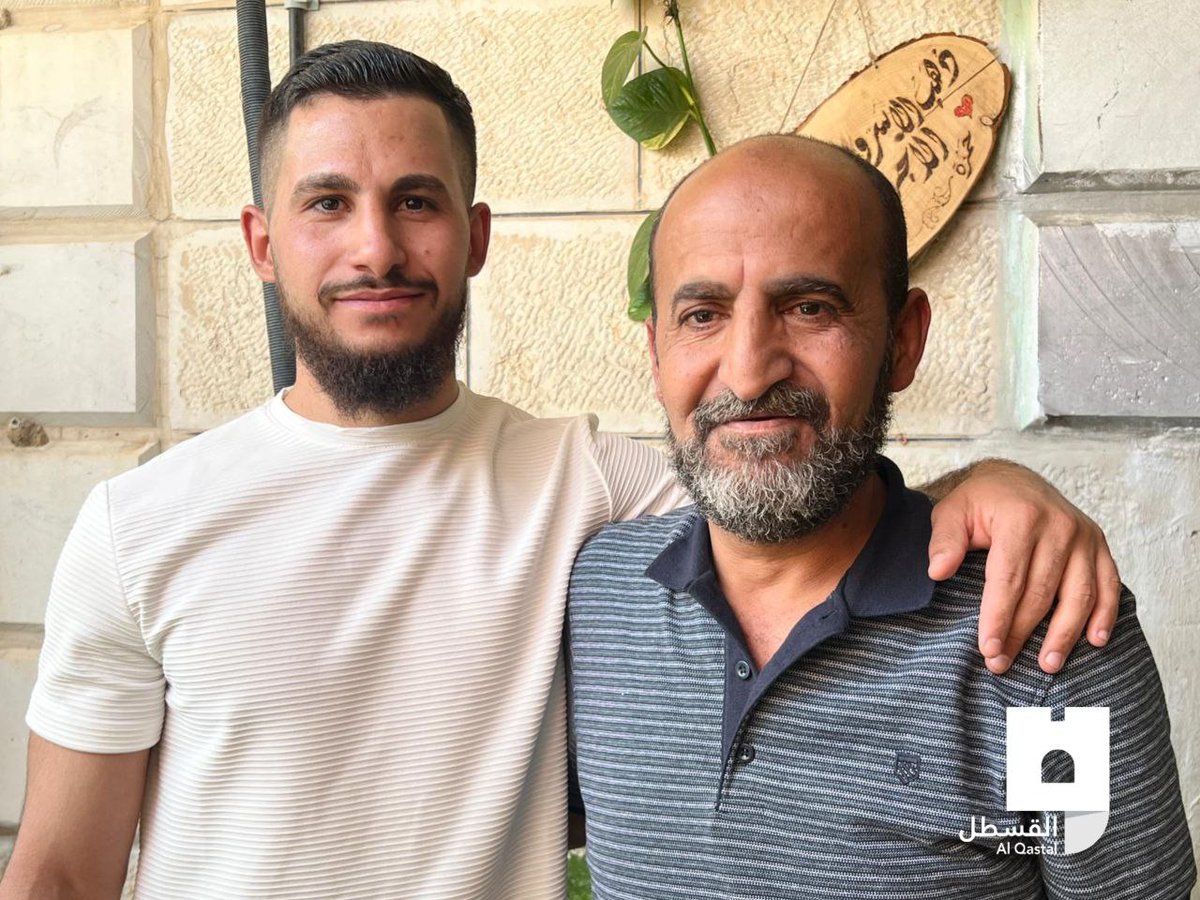 save_silwan's tweet photo. Freedom is a blessing. Today Hamza Al Abbasi enjoyed the presence of his parents by his side. It's the dream of each Palestinian prisoner, the dream of each Palestinian mother or father. Occupation want to destroy families but we remain stronger in front of all their violations. https://t.co/sKg0tu4fok