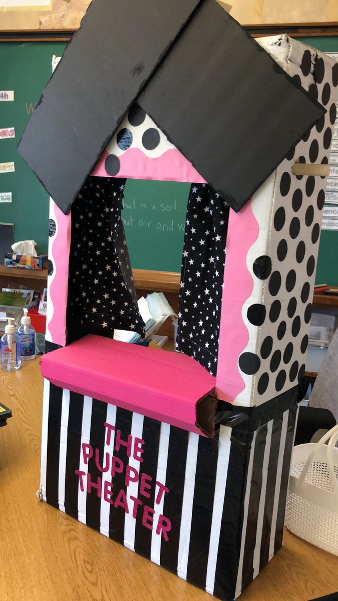 msclark_56's tweet photo. Ss are hard at work finishing their #fracturedfairytales and making #puppets. There is something so satisfying when writing your OWN story. We can’t wait to put on our plays for our k friends and make them laugh @TVDSBLiteracy #fairytales #primarywriters #onted #tvdsbliteracy https://t.co/aIjyaqijAf