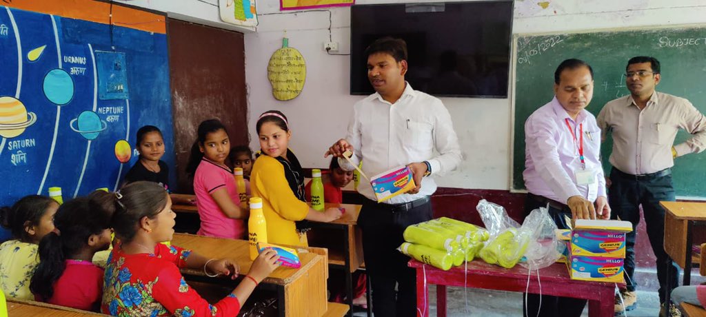 SdmPankaj's tweet photo. Distribution of water bottles and geometry box to the students of Kasturba Gandhi Aawasiya Balika Vidyalaya. In return we got the beautiful smile on the faces of these little champs. @DmKheri @UPGovt @ChiefSecyUP https://t.co/KHy0aParTM