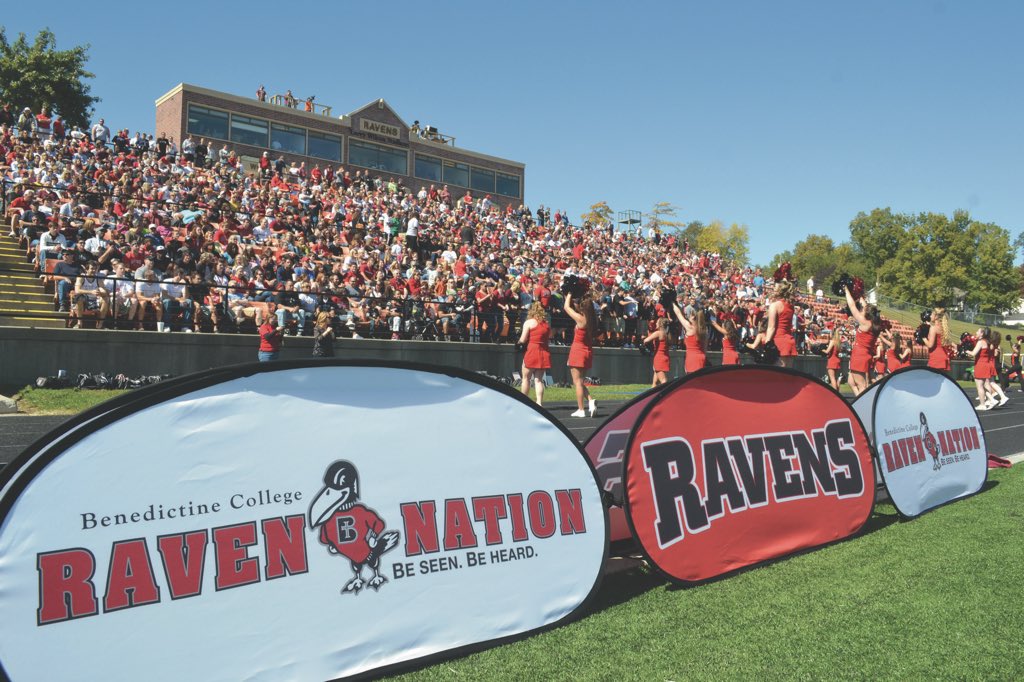 DanielClark08's tweet photo. Had a great time meeting @CoachCogan today, blessed to receive a verbal offer from @RavenFootballBC @JPRockMO https://t.co/zGaHSu4q45