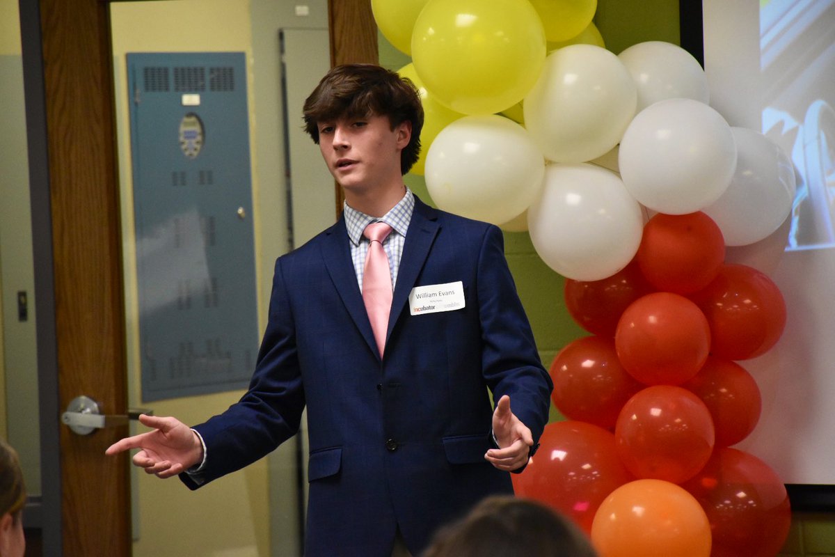 mtnbrookhs's tweet photo. Last week our @incubatoredu students delivered their pitches to a panel and one group was selected to advance to the semi-finals for a chance to compete this summer in Chicago!

Learn more about INCubatorEDU and read the full story here:

📰 https://t.co/0pEKZM2iOs https://t.co/7vETNgymD2