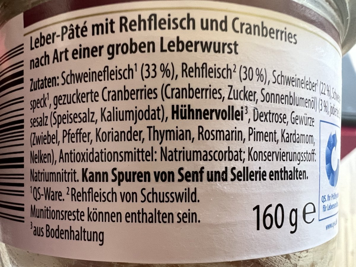 Könnte auch „Leber-Paté mit allerlei Beimischungen“ heißen.
Kann auf jeden Fall Spuren von Senf, Sellerie und natürlich *Munitionsreste* enthalten.