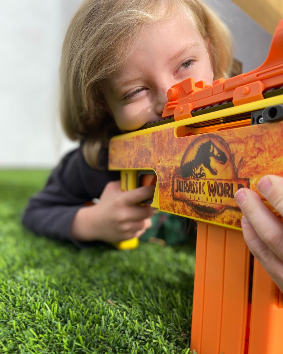 adventureforce_'s tweet photo. What do you call a blind dinosaur? 

A Do-you-think-he-saurus? 

#adventureforcebrand #dadjokes #moviequotes #blasterbattle #toystagram #summertime #screenfreesummer https://t.co/wU3Iv8HpkX