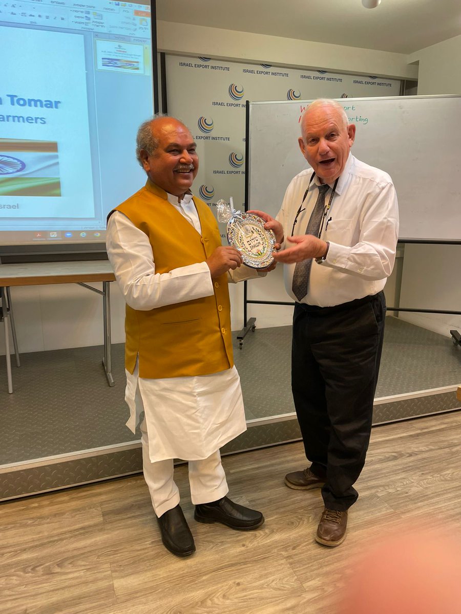 Agriculture INDIA (@agrigoi) on Twitter photo Shri Amnon Ofen, Director of Naandanjain honoured Shri <a href="/nstomar/">Narendra Singh Tomar</a>, Hon'ble Union Minister of Agriculture & Farmers Welfare on behalf of Israeli Agritech Startup companies during his visit to Israel.
#IndiaIsrael ЁЯЗоЁЯЗ│ЁЯЗоЁЯЗ▒ #AmritMahotsav Shri Amnon Ofen, Director of Naandanjain honoured Shri <a href="/nstomar/">Narendra Singh Tomar</a>, Hon'ble Union Minister of Agriculture & Farmers Welfare on behalf of Israeli Agritech Startup companies during his visit to Israel.
#IndiaIsrael ЁЯЗоЁЯЗ│ЁЯЗоЁЯЗ▒ #AmritMahotsav