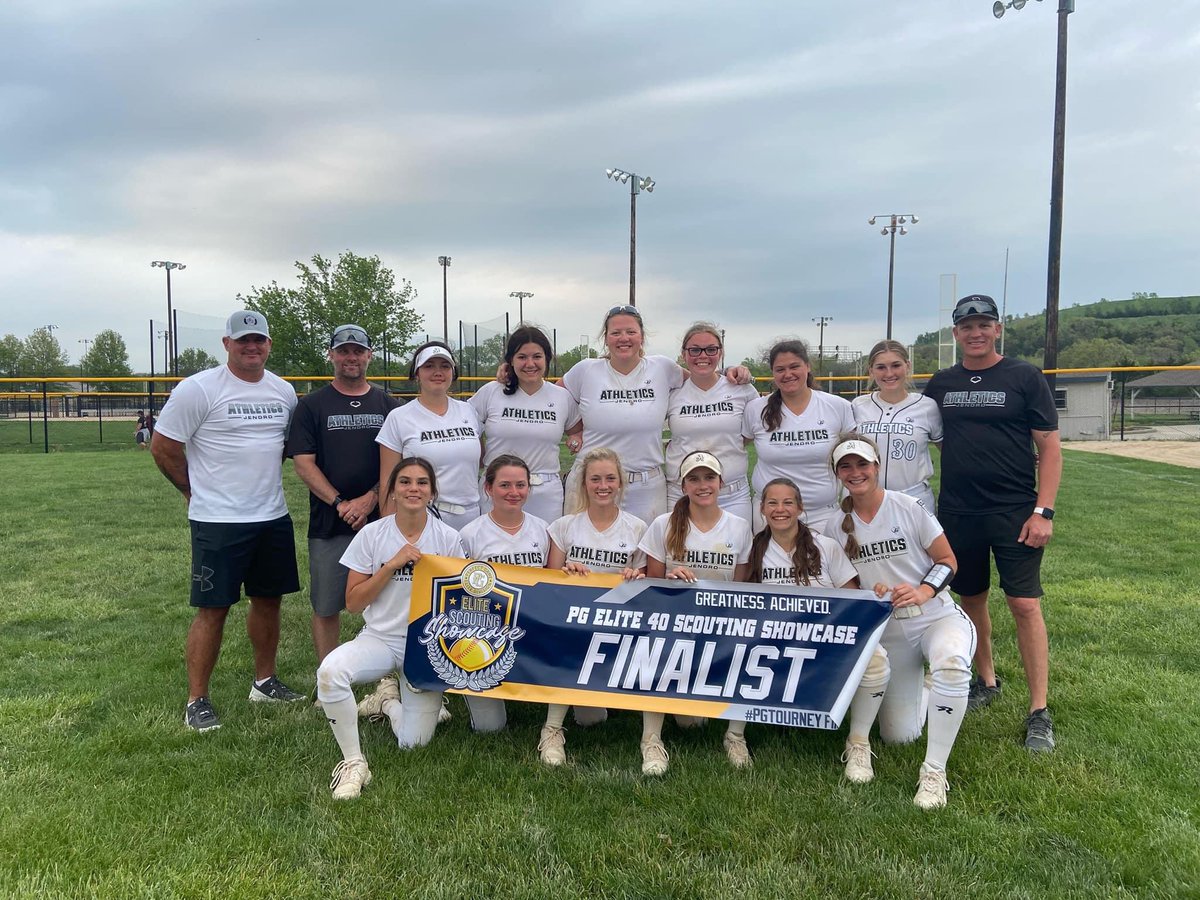 These girls battled hard all weekend. We went 5-3 on the weekend. Getting a second place finish. We are only getting stronger. Way to play ladies.