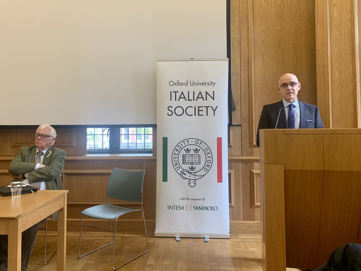 ItalyinUK's tweet photo. On this special day, a special occasion: @AmbTrombetta discussing with Lord Patten, Chancellor of @UniofOxford, on the role of diplomacy in times of crisis - grateful to @OUItaSoc @intesasanpaolo for setting up such a relevant debate on #EuropeDay2022 and to all those attending! https://t.co/hIbzqRCVaQ