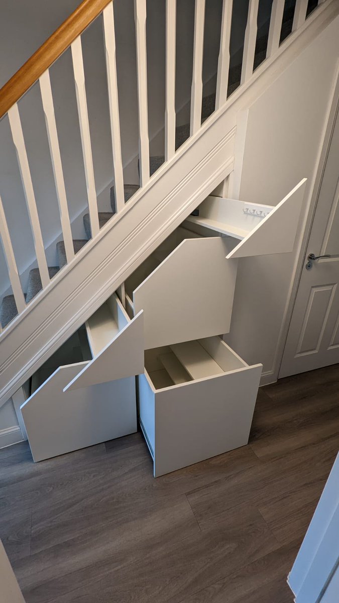 StairsStorage's tweet photo. Another quality installation by https://t.co/PMHfd5JZOH #shoedrawers #storagedrawers #miltonkeynes #miltonkeynesbusiness #miltonkeynessmallbusiness #miltonkeynesmums #buckinghamshire #understairsstorage #storage #stairs #stairsstorage #understairstorage #understairs #storageideas https://t.co/xrIjWWKuLm