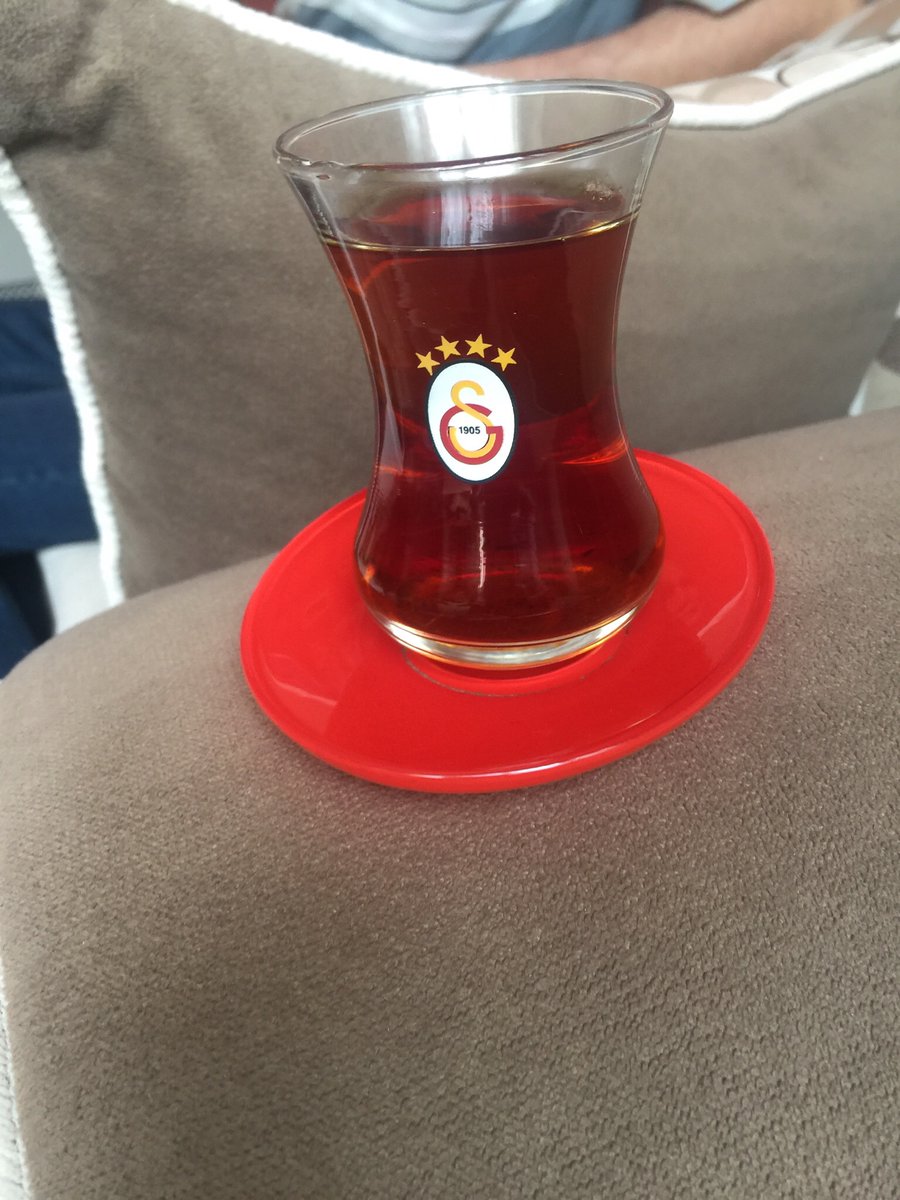 Hayırlı akşamlar en güzel akşamlar sızlerın olsun selamlar allah a emanet olun güzel ınsanlar