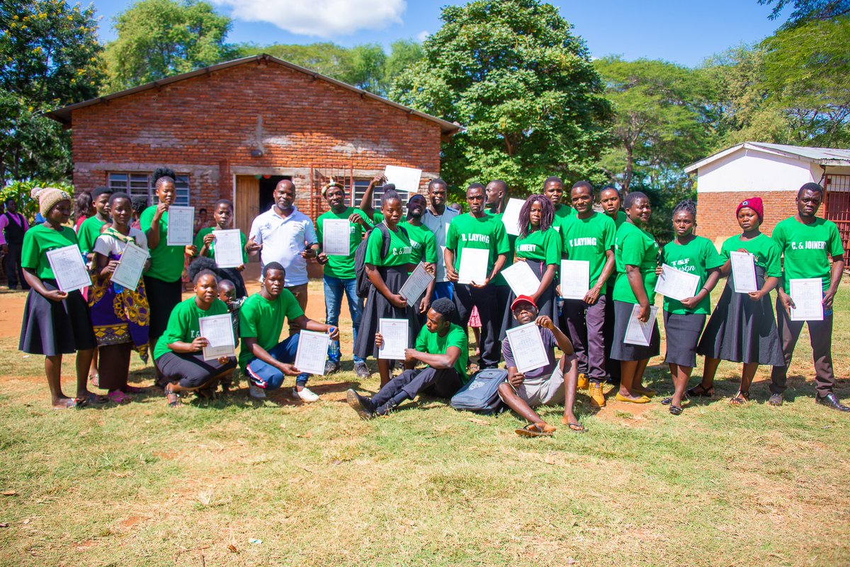 kindle_orphan's tweet photo. 36 Graduated from the 2021-2022 Kindle vocational school program. They have received their certificates from TEVETA Malawi. Very proud of their Achievement https://t.co/BmXewuXSqa
