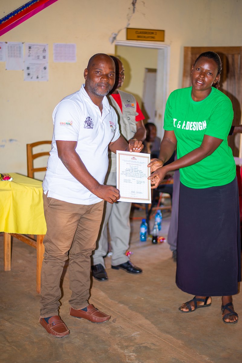 kindle_orphan's tweet photo. 36 Graduated from the 2021-2022 Kindle vocational school program. They have received their certificates from TEVETA Malawi. Very proud of their Achievement https://t.co/BmXewuXSqa