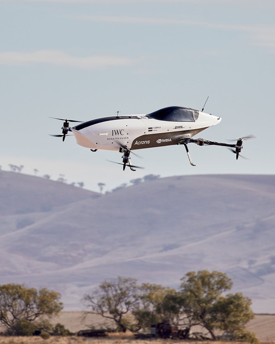 AirspeederHQ's tweet photo. 2021 ➡️ 2022: from silver and white to black and red. Are you a fan of the 2022 EXA paint jobs?
#livery #liveries #colourways #paintjob #evtol #motorsport #aviation #aviationdaily #aviationlovers https://t.co/fMgE2ZnWj5