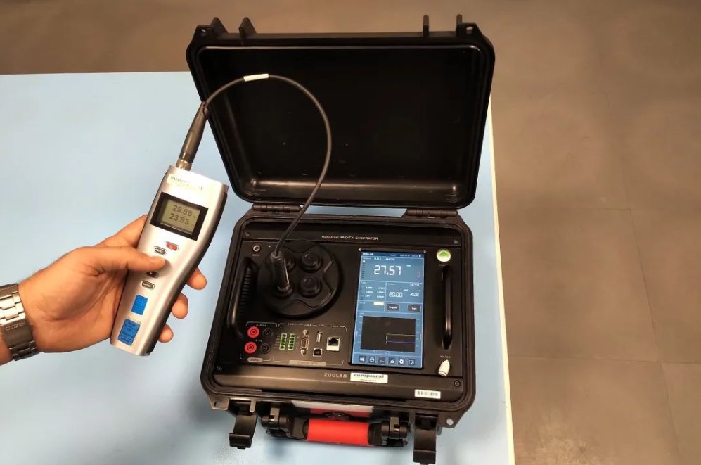 Zoglab_Metro's tweet photo. ZOGLAB HG600 dual-flow #humidity #generator has been purchased and used by the German #metrology laboratory due to their on-site #calibration, fast, accurate and high-efficiency characteristics. They love its stability, accuracy, wide humidity range and fast response time. https://t.co/C84hWpnJwx
